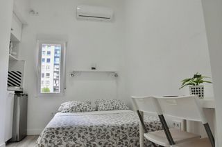 Rent Flat  N/a. Calle de fernán gonzález, madrid