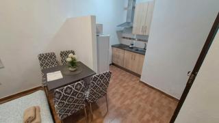 Rent Flat  N/a. Calle parras, sevilla