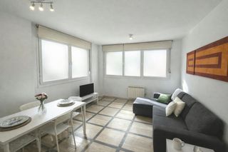 Rent Flat  N/a. Avenida de la albufera, madrid
