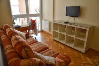 Lloguer Pis  N/a. Calle de genista, madrid