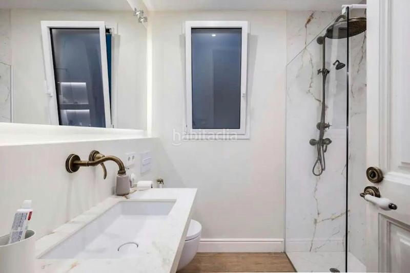 Foto c7e1b0a2-a1a2-4fa8-8f4a-29d263036004. Miete etagenwohnung mit heizung in Sant Antoni Barcelona