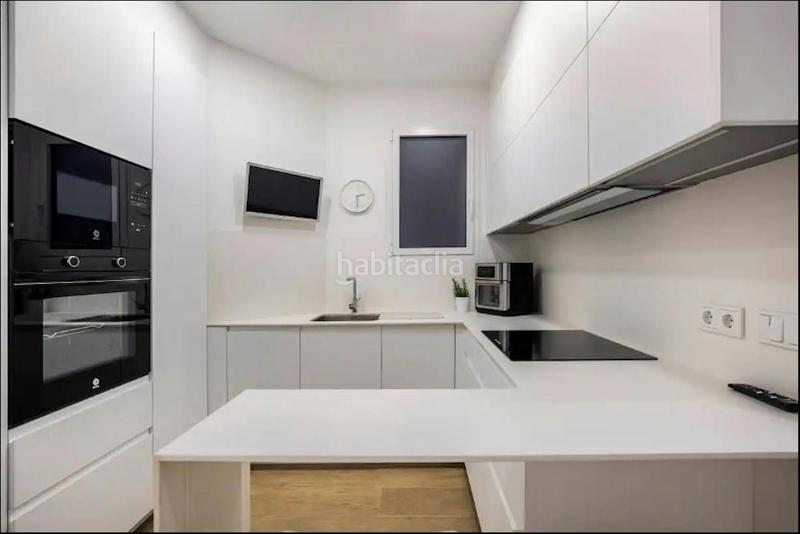 Foto 45438c70-1983-4777-a3b4-3a2945d9bc19. Rent flat with heating in Sant Antoni Barcelona