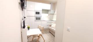 Rent Flat  N/a. Calle de juan duque, madrid