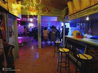 Local Comercial a Nuevo Parque - Los Rosales - Tráfico Pesado