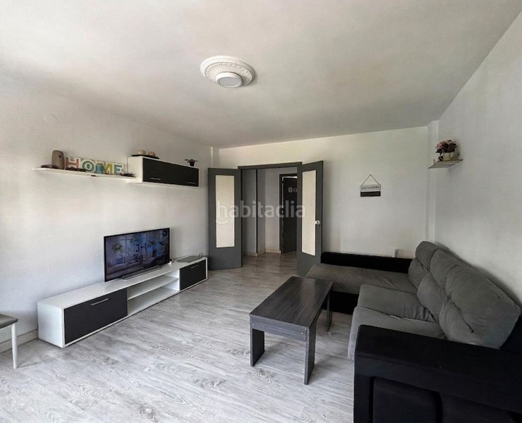 Foto b9ec02a8-3fc4-4470-8544-1fdba1b84c77. Piso  en polígono san sebastián en Isla Chica Huelva