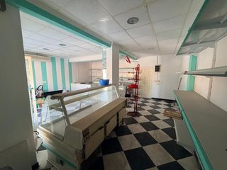 Local Comercial a La Orden. Oportunidad única en la orden!
