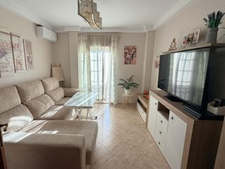 Etagenwohnung in Isla Chica. Oportunidad en isla chica, piso luminoso, acogedor, reformado y
