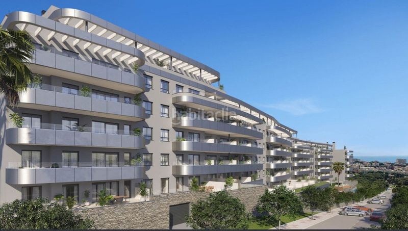 Foto c2a848dc-bdb4-4297-8d16-a04850aeaf36. Apartament amb aparcament piscina a El Pinillo Torremolinos