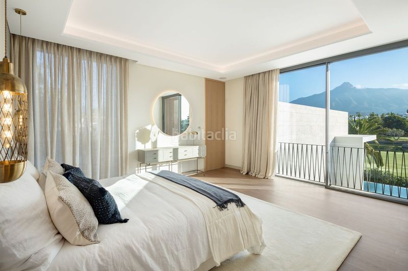 Foto b838553c-c6f6-4e82-b177-0778e53f898e. Xalet amb aparcament piscina a Las Brisas Marbella