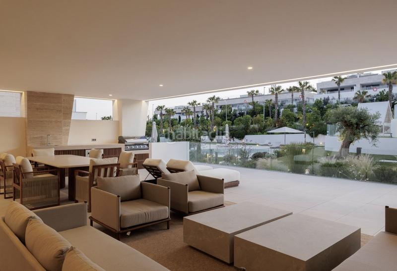 Foto 3b6c1b01-f3e0-4265-8b4c-0cb911901fc5. Ground floor with parking pool in Las Lomas de Río Verde Marbella