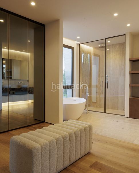 Foto cf8f2228-e9ab-4bc2-948f-30273ee5042a. Planta baixa amb aparcament piscina a Las Lomas de Río Verde Marbella