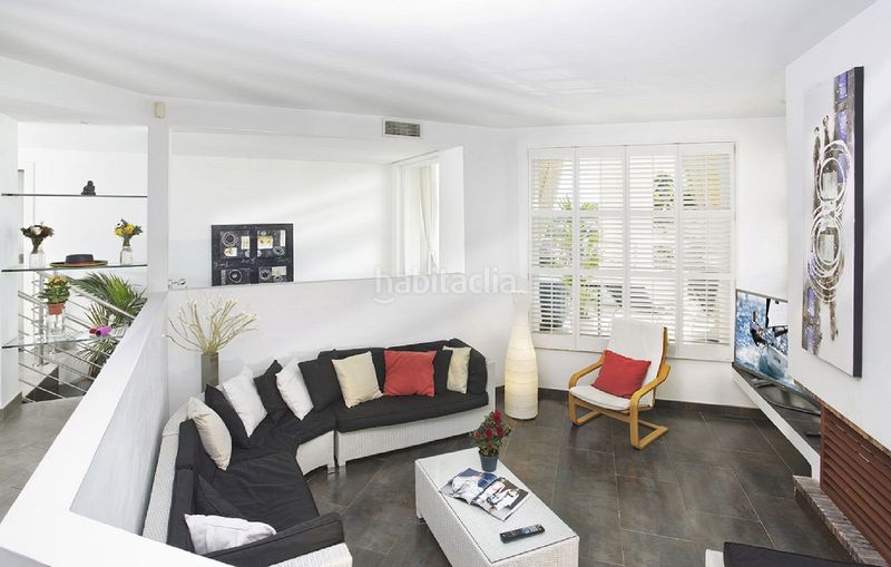 Foto b669e19e-9d48-469f-a7b4-2206975ff766. Xalet amb aparcament piscina a Santa María Marbella