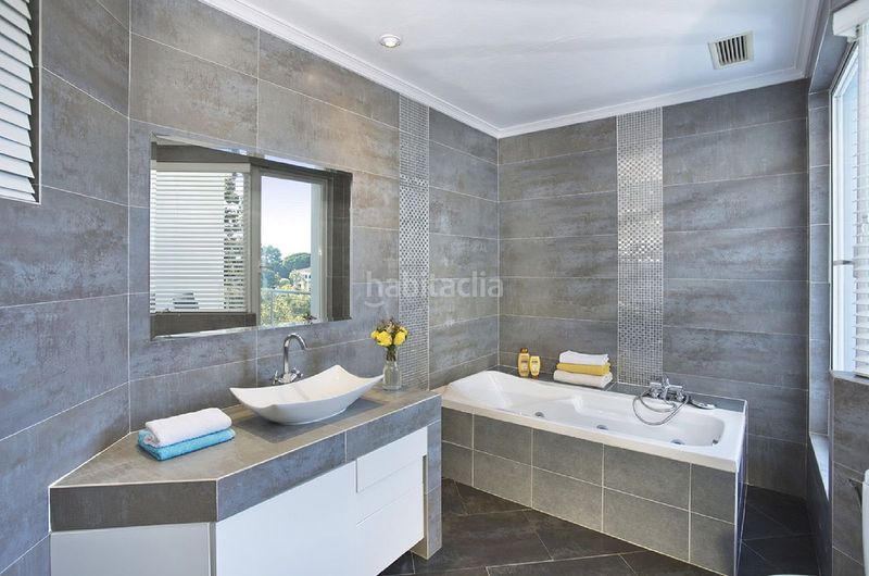 Foto c659f42a-1df0-400a-9478-ee2bac9fa232. Xalet amb aparcament piscina a Santa María Marbella