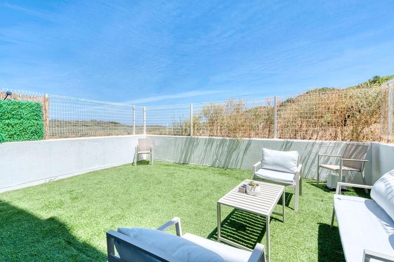 Foto 5e60b466-ae30-4861-a269-211dda446444. Apartament amb aparcament piscina a La Duquesa Manilva
