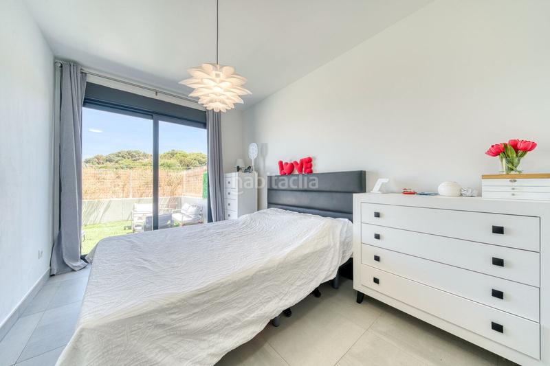 Foto cad215f0-9c14-4412-aeab-c9f37461d4c7. Apartament amb aparcament piscina a La Duquesa Manilva
