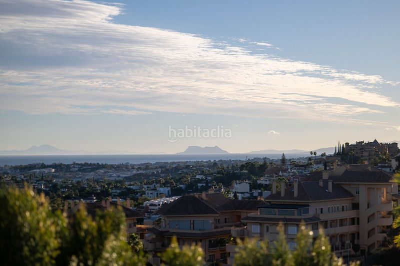 Foto a1e5238f-d76f-4450-89a5-63751b108215. Xalet amb aparcament piscina a Las Brisas Marbella