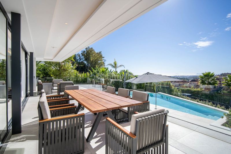 Foto fd29d262-8e3d-427d-b14d-0828d6046bc4. Xalet amb aparcament piscina a Las Brisas Marbella