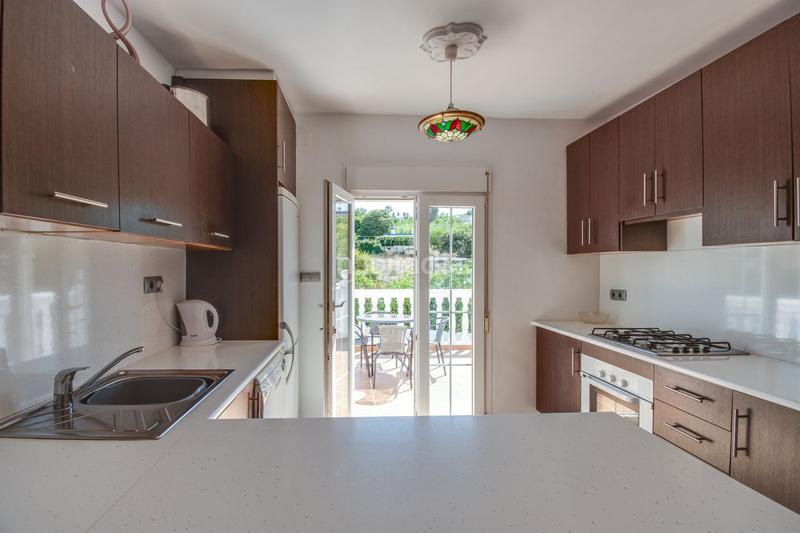 Foto 22135021-8704-4508-8d8f-0505d9f17ab0. Chalet con parcheggio piscina in Coín