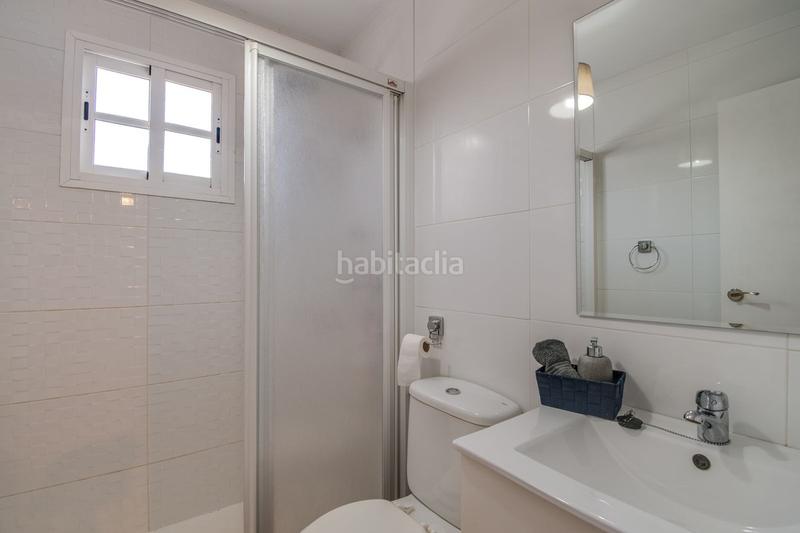 Foto d5f6154e-eed1-4d39-a757-3ce5ecd37e58. Chalet con parcheggio piscina in Coín