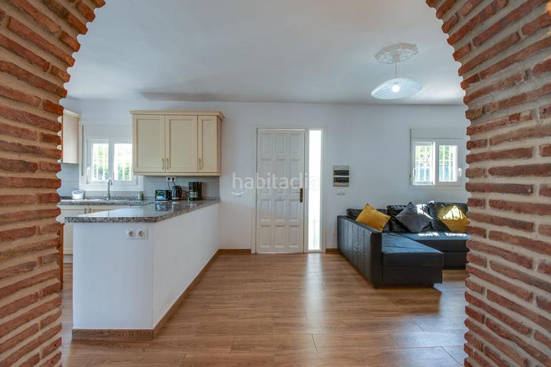 Foto dc2d09f9-1362-4255-a9ca-41107a292c3b. Chalet con parcheggio piscina in Coín