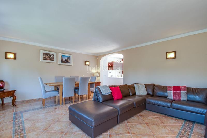 Foto fb69ae30-f077-4160-aa04-54ec688e30cd. Chalet con parcheggio piscina in Coín