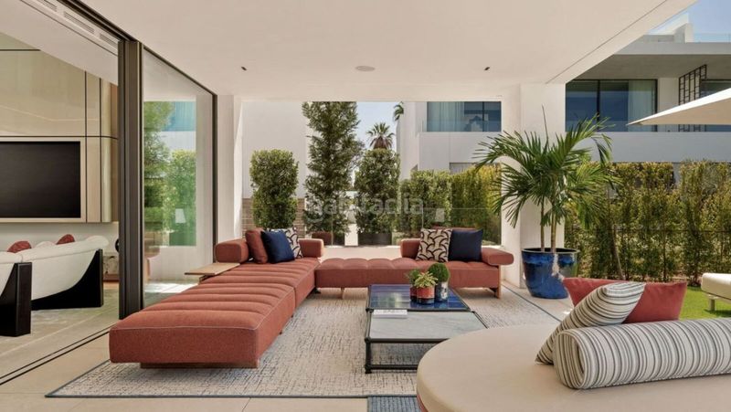 Foto 2fbecd85-7b44-4738-900a-a9fecb4c8e8b. Chalet en Las Lomas de Río Verde Marbella