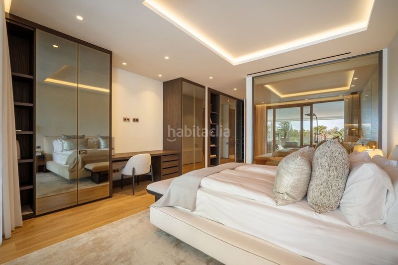 Foto 1c6bc2b0-29bb-44c1-ac64-1015d8c3fb67. Dúplex amb aparcament piscina a Las Lomas de Río Verde Marbella