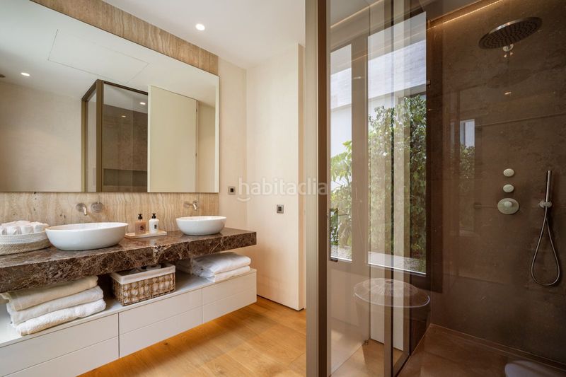 Foto ea402447-a101-4e97-9fbe-170806c526ed. Dúplex amb aparcament piscina a Las Lomas de Río Verde Marbella