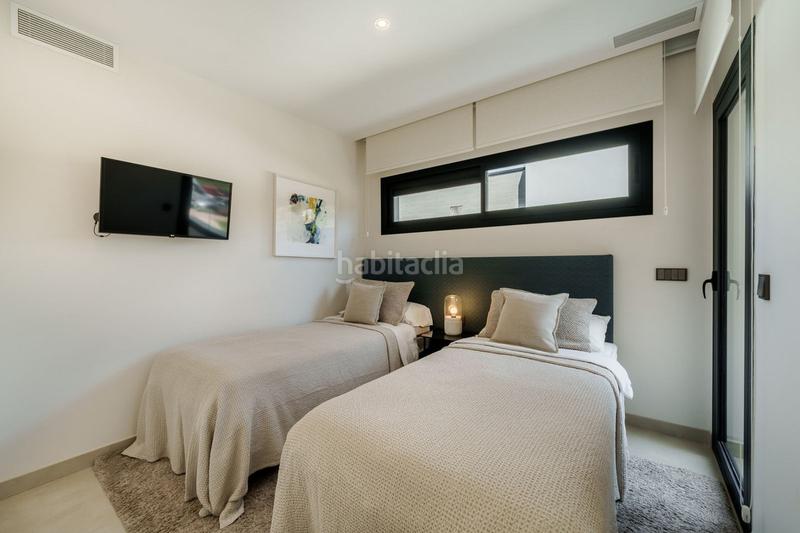 Foto 17adbed5-10e1-44f7-8471-ae3db955b06f. Casa a schiera con parcheggio piscina in Puerto Banús Marbella