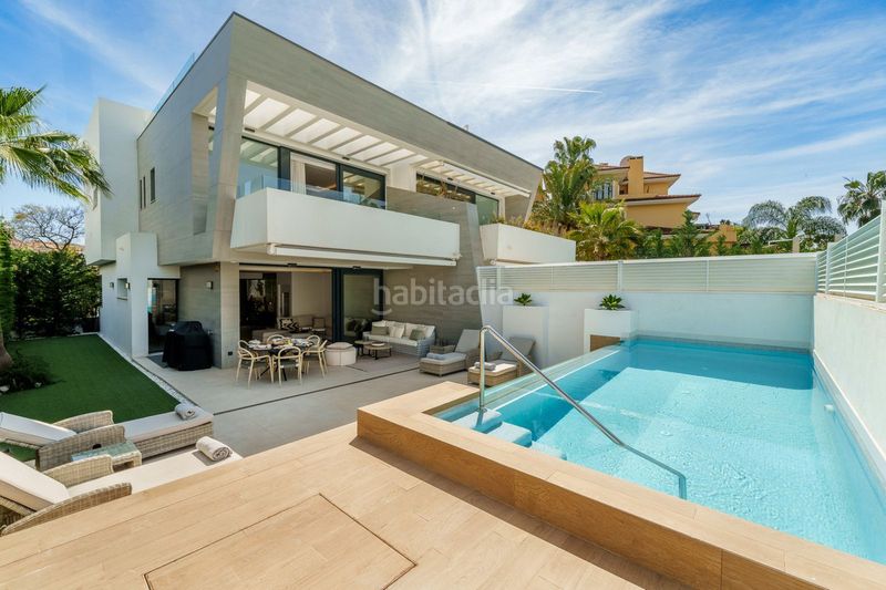 Foto 79c0334d-c979-459c-a742-9d027114677d. Casa adossada amb aparcament piscina a Puerto Banús Marbella