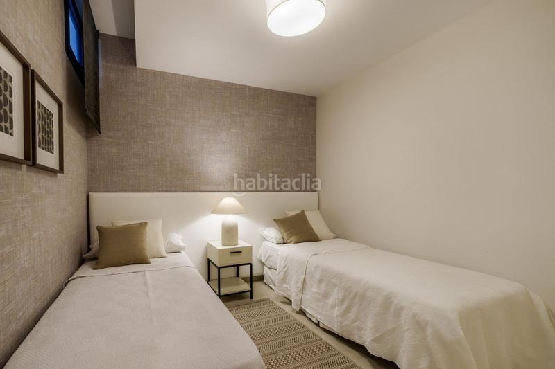 Foto da7f8393-14a7-4cb2-9836-537e61d27bb7. Maison jumelée avec parking piscine dans Puerto Banús Marbella