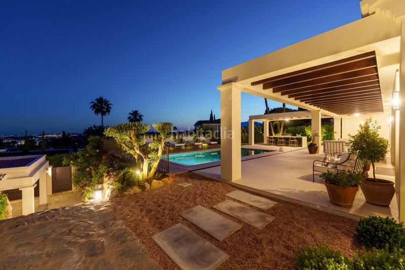 Foto d9528e77-14d6-49d0-8795-49a7f2eb3f88. Chalet en Las Brisas Marbella