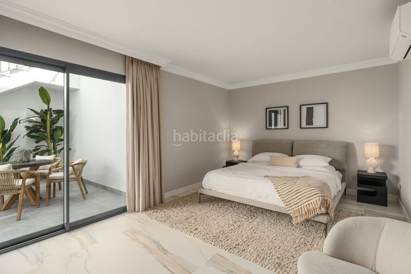 Foto 0af18fcc-745a-44ff-a7a3-17e58572e28f. Xalet amb aparcament piscina a Sierra Blanca Marbella