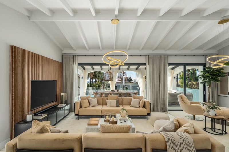 Foto adf566d6-6011-40be-8e8e-6b34c6d0b331. Xalet amb aparcament piscina a Sierra Blanca Marbella