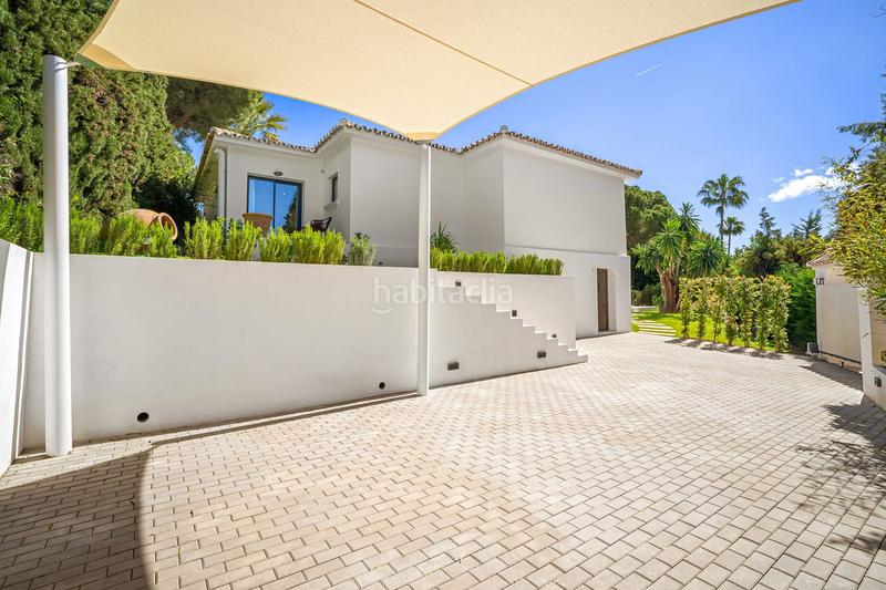 Foto a3aeaf4d-4ed5-463e-92d8-7eefca8601dd. Chalet mit parking pool in Los Naranjos Marbella