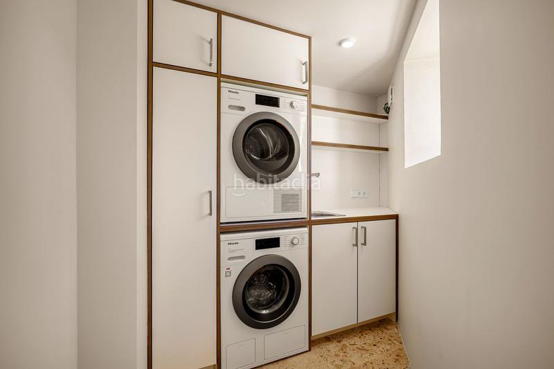 Foto 67ab358f-3ecb-4020-9436-16b76fa0c58e. Chalet con parcheggio piscina in Los Naranjos Marbella