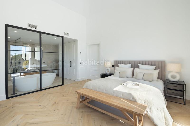 Foto 1aea2581-370d-47ae-9e0a-0d7f9a41ebbc. Chalet with parking pool in La Quinta Benahavís