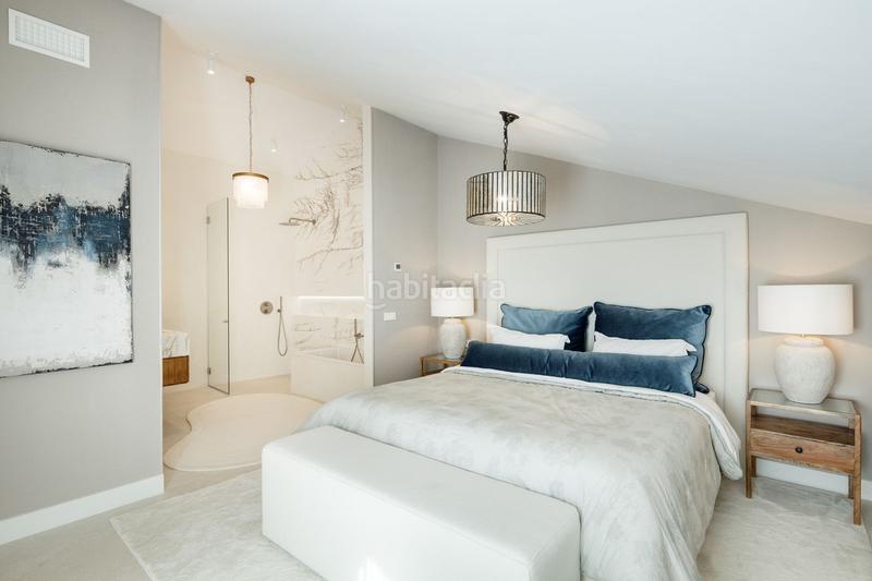 Foto d1374d7d-7e4f-471c-8569-f1ff173546ae. Dúplex amb aparcament piscina a Sierra Blanca Marbella