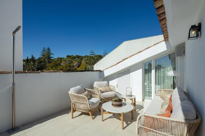 Foto eed7e65b-ab86-44fb-b2fd-b52b4bec8a09. Dúplex amb aparcament piscina a Sierra Blanca Marbella