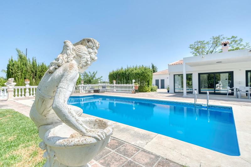 Foto 7ef65d41-f8dc-4d27-b636-06504365efa8. Chalet avec parking piscine dans Centro Alhaurín el Grande