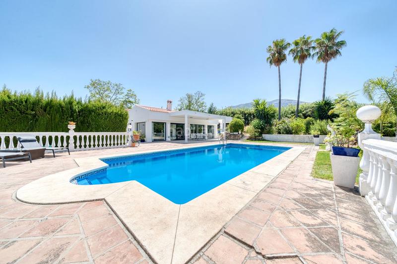 Foto 82bdb2c1-496b-4616-87fc-0ac2f2d24471. Xalet amb aparcament piscina a Centro Alhaurín el Grande