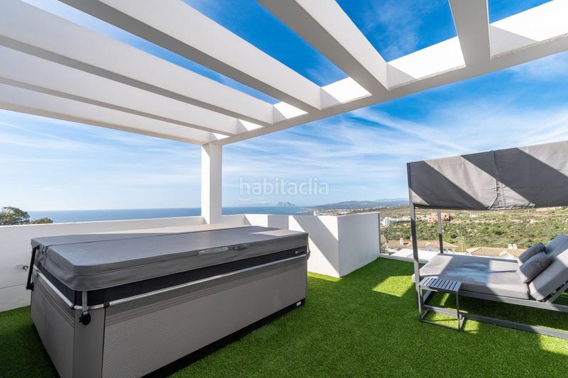 Foto 51c24636-e072-4a26-bd18-b6675e0566c0. Casa adossada amb aparcament piscina a Chullera Manilva
