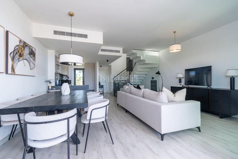 Foto cfd60c6b-cf67-49b9-8a95-cfea18ec068e. Semi detached house with parking pool in Chullera Manilva