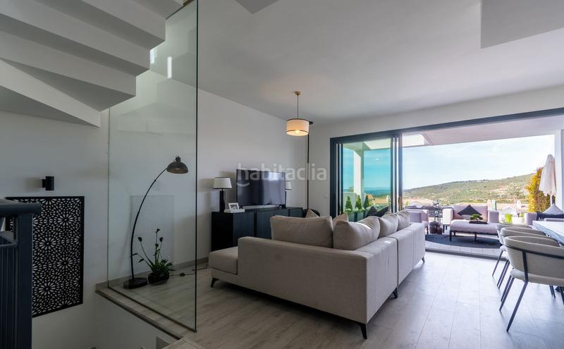 Foto f16b3bfc-da26-42eb-be92-60185ab5b182. Semi detached house with parking pool in Chullera Manilva
