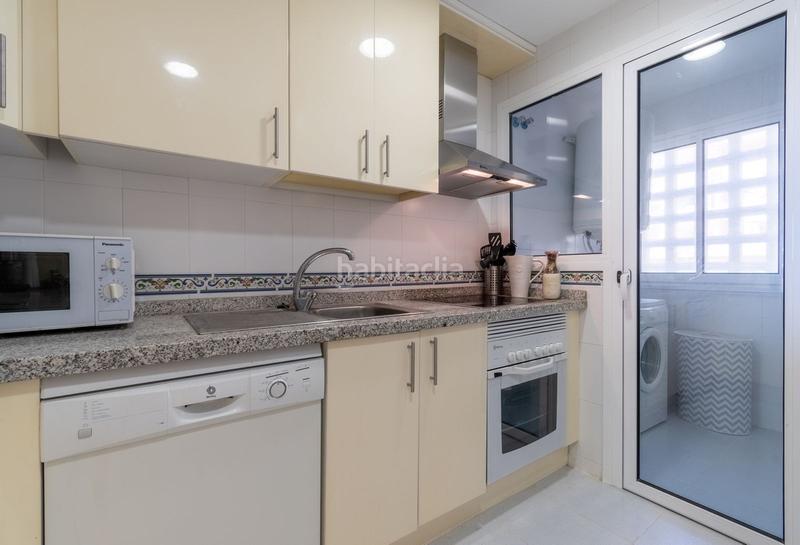 Foto 32d65a2e-9e33-4eb9-b008-1e975b642e8e. Apartament amb aparcament piscina a La Duquesa Manilva