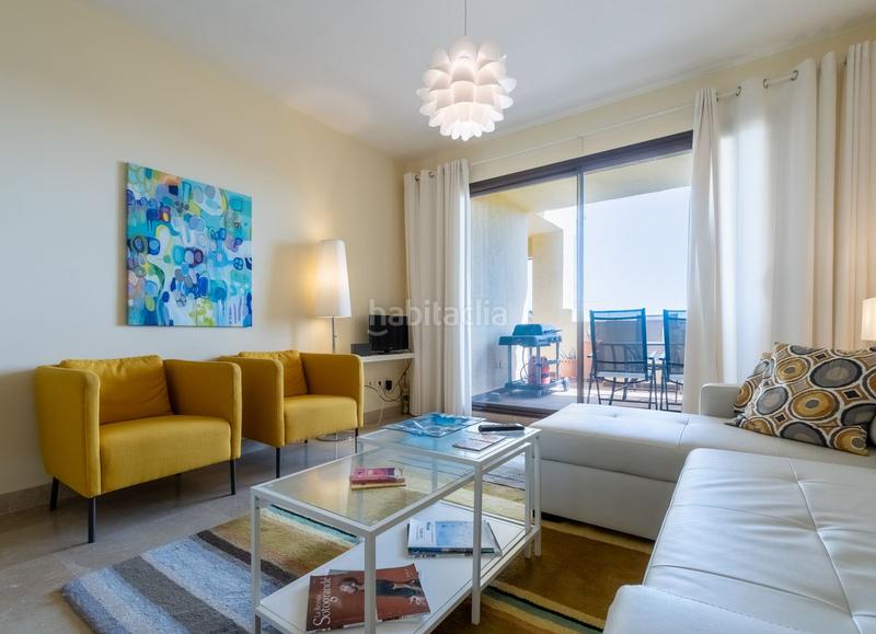 Foto 477e9e43-a786-44c5-a8e1-53bce48c68bd. Apartament amb aparcament piscina a La Duquesa Manilva