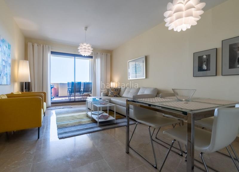 Foto 91b4cef6-b94a-41ca-8d11-5614a46e1eea. Apartament amb aparcament piscina a La Duquesa Manilva