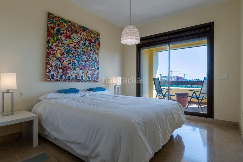 Foto 98924335-a406-4087-89f4-3c91aa16781b. Apartament amb aparcament piscina a La Duquesa Manilva