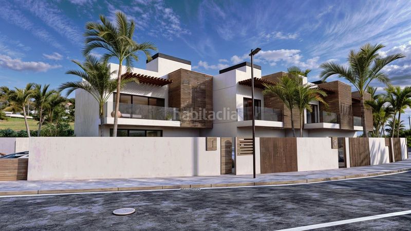 Foto a028f4c5-a824-4b47-8704-4199a5f83508. Casa a schiera con parcheggio piscina in Estepona golf Estepona