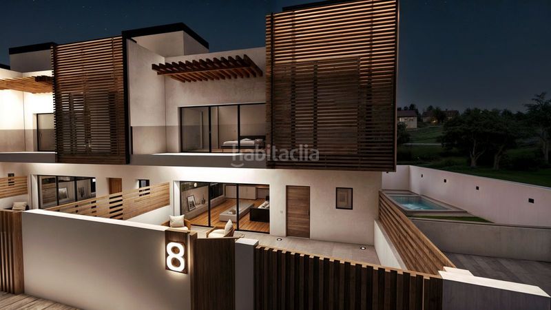 Foto eb1d69dc-94cb-4bab-a7f6-c9fbe0608ad8. Casa a schiera con parcheggio piscina in Estepona golf Estepona
